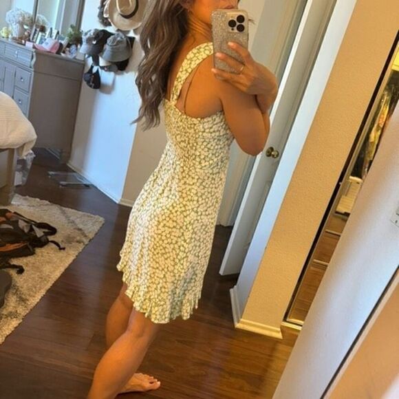 FAITHEULL THE BRAND S Lou Lou Mini Dress Green Floral Flirty Button Up Smocked - Picture 12 of 12